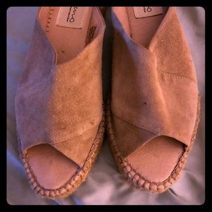 Suede sandals sz 9